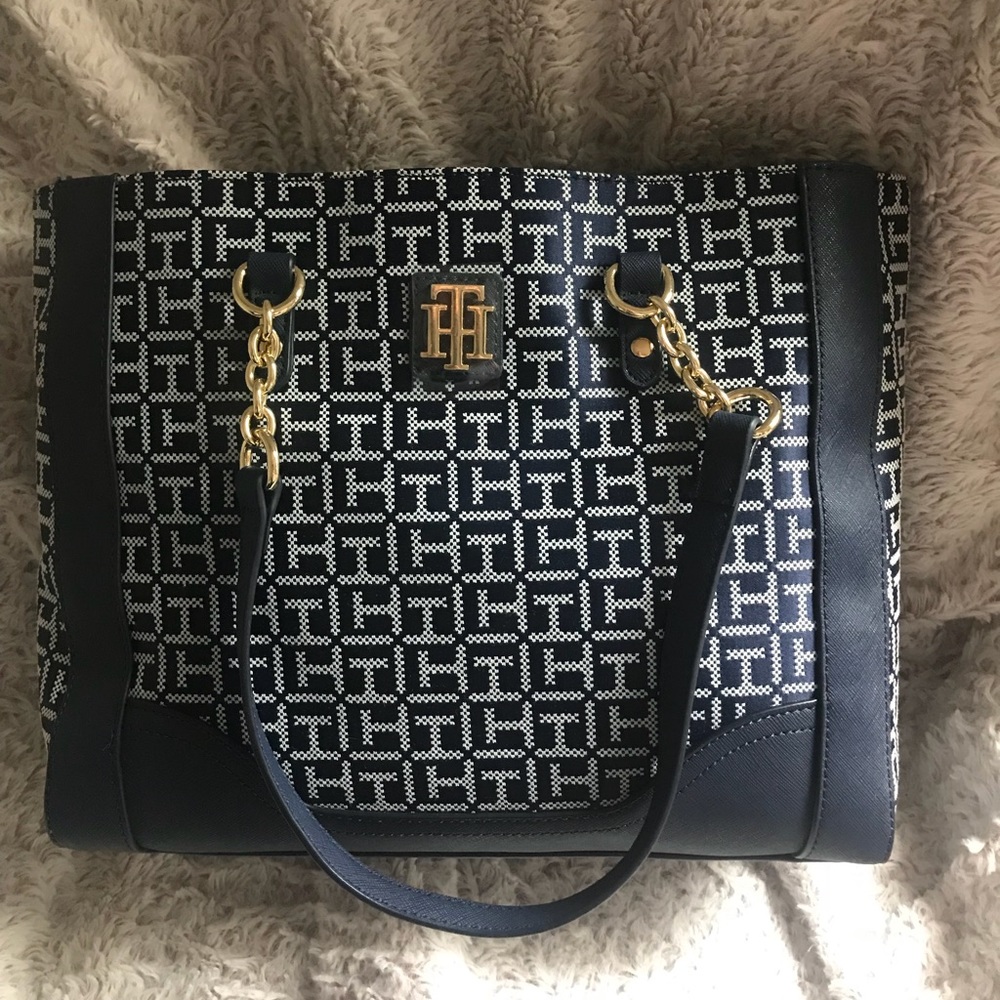 NWOT Tommy Hilfiger Navy & White Purse